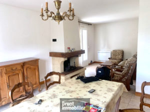 Maison de type 3 de plain pied avec garage et jardin