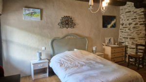 Maison de Type 3, rénovée, coeur de village à ESTAING