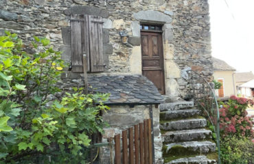 Maison de village en pierre