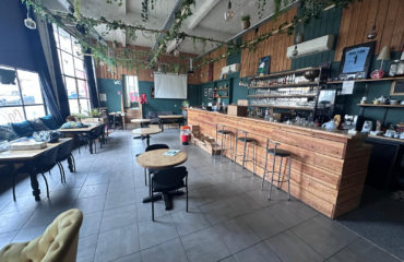 Spacieux local commercial à Rodez 420 m2 avec mezzanine