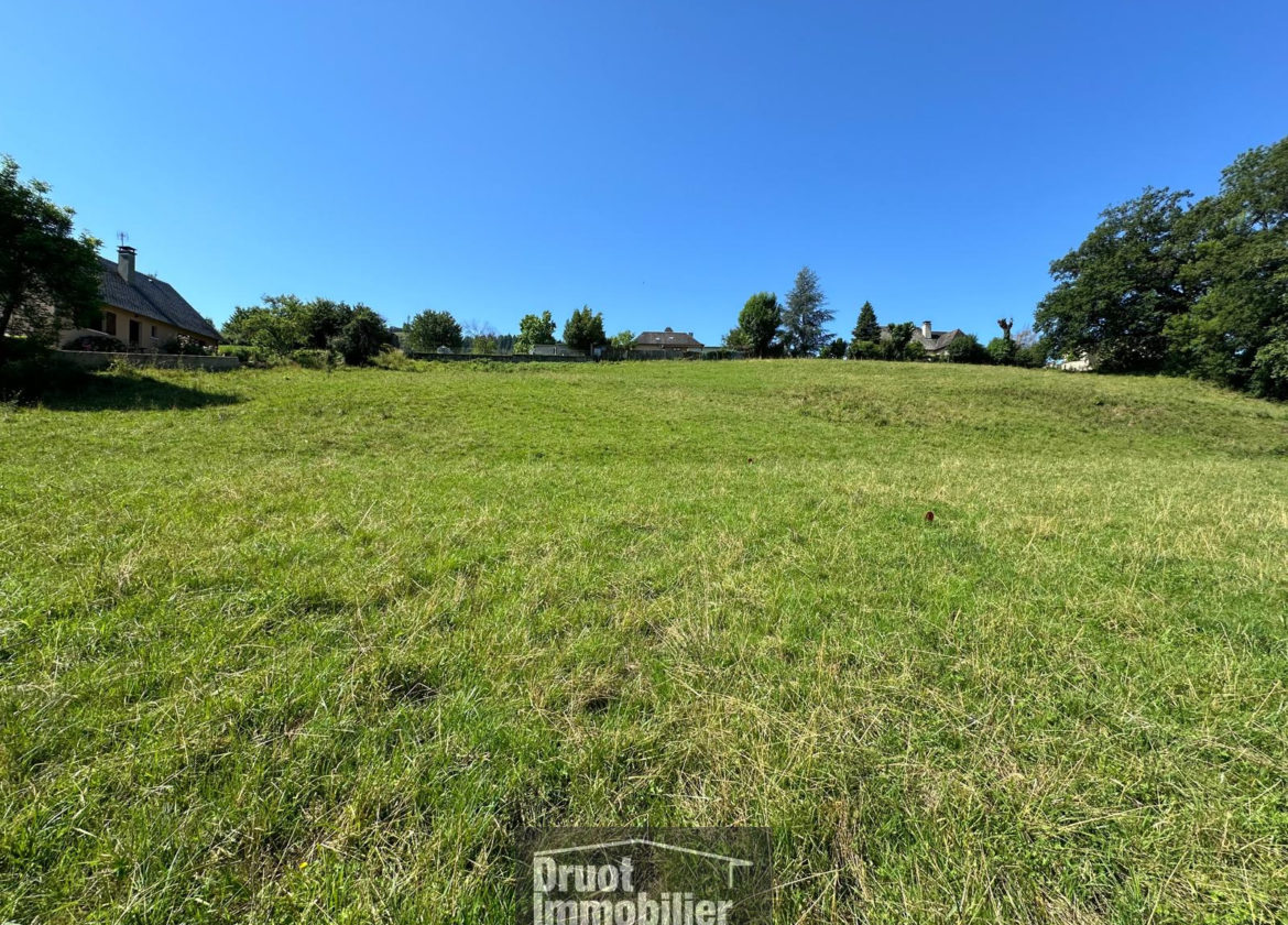 Terrain à bâtir Espalion 2598m2