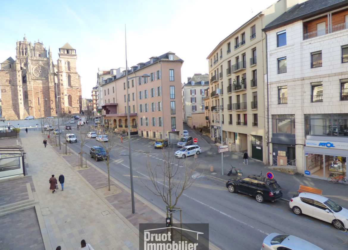 Appartement T3 avenue Victor Hugo, parking et ascenseur