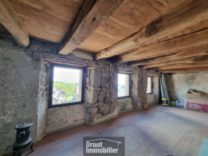 AUBRAC - MAISON - TERRAIN et garage