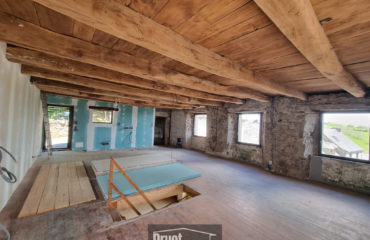 AUBRAC - MAISON - TERRAIN et garage