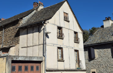 EXCLUSIVITE, maison de village, ESTAING, à rénover