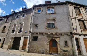 IMMEUBLE - GARAGE - JARDIN