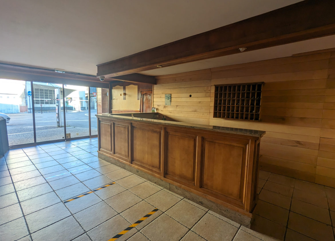 Local commercial- boutique & bureaux - centre ville- 115m2