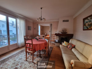 MAISON de 84.89m2 - TERRAIN de 425m2 - Garage