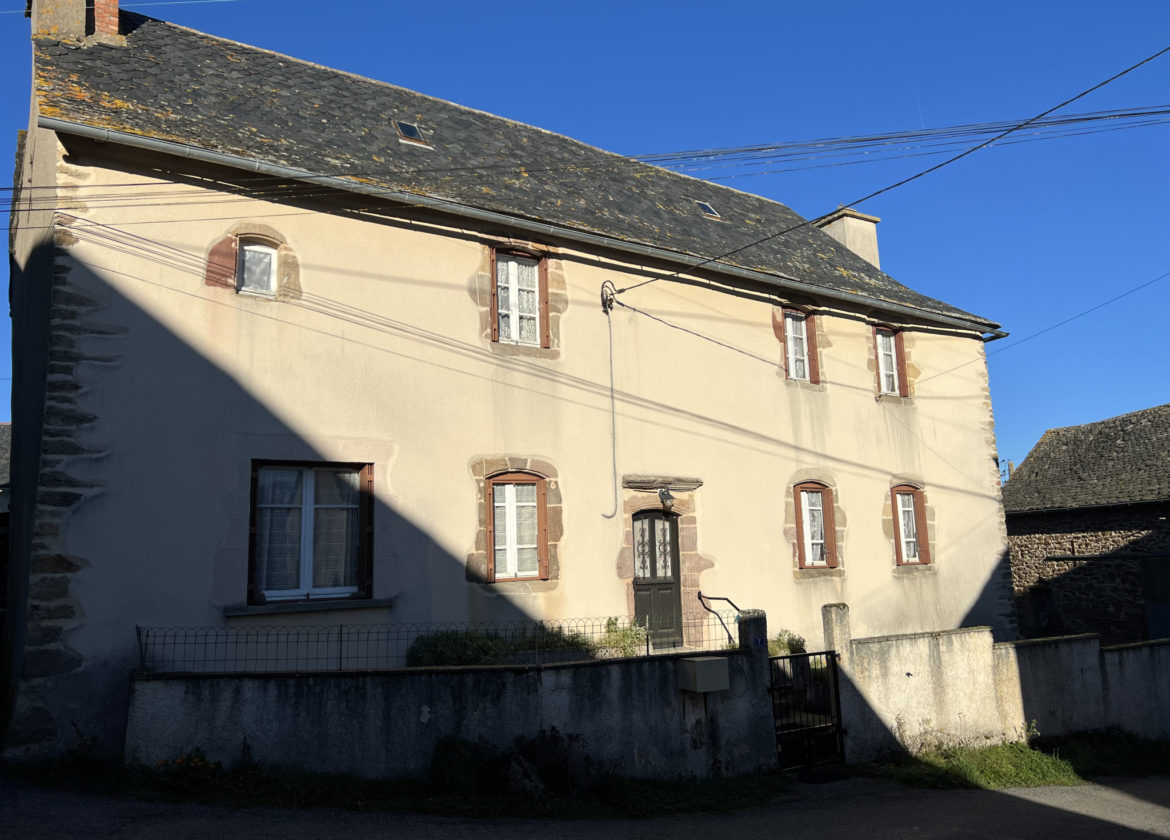 Maison de village en pierre