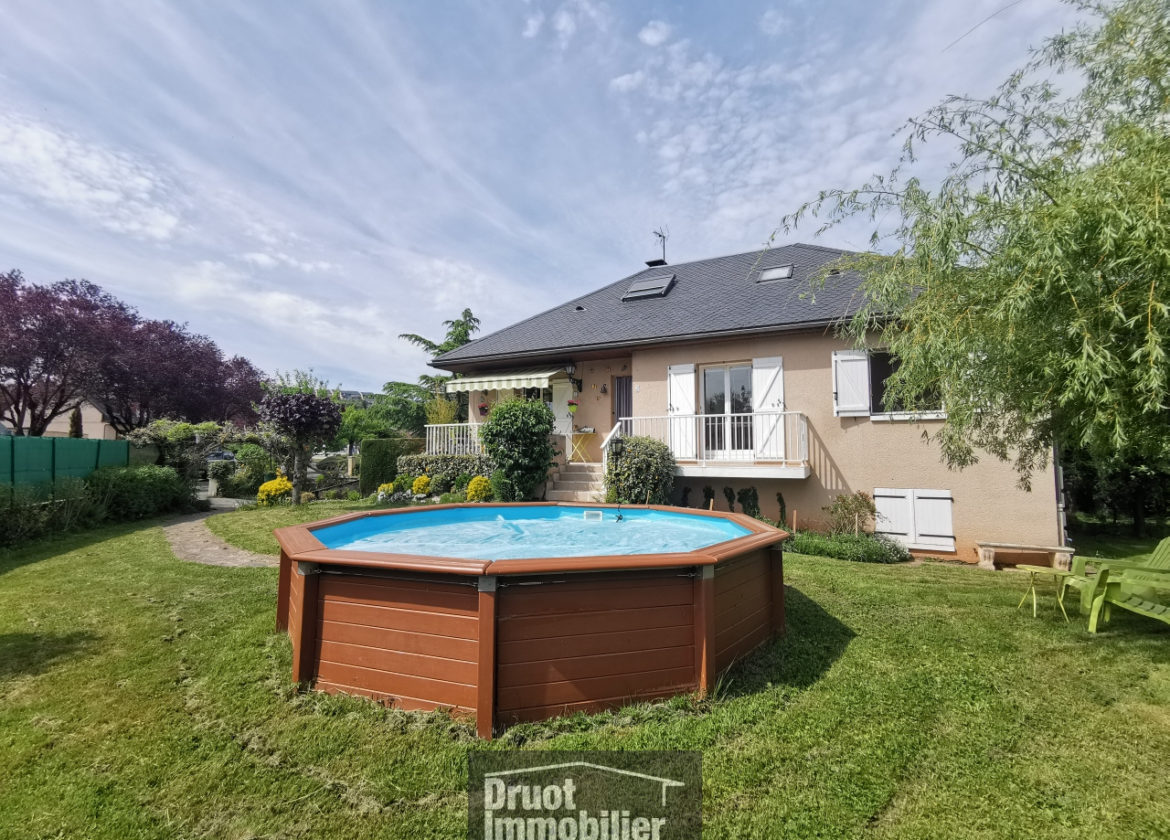 MAISON T5 - ONET LE CHATEAU