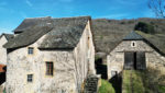 STE EULALIE D OLT - CORPS DE FERME - Grange -Maison -Terrain
